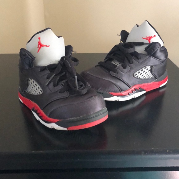 Toddler Air Jordan - Picture 2 of 2